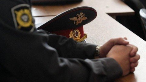 В Шилке полицейские задержали подозреваемого в совершении открытого хищения имущества в темное время суток